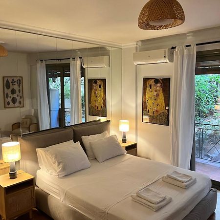 Quiet Apartment With Garden View In Kolonaki Athen Exterior foto