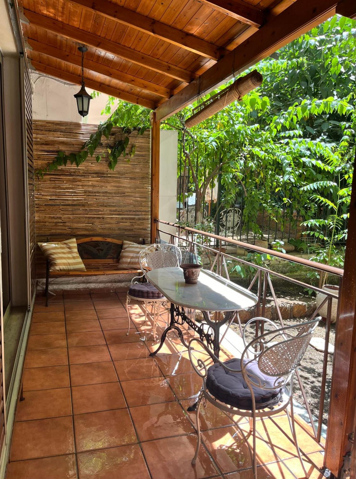 Quiet Apartment With Garden View In Kolonaki Athen Exterior foto